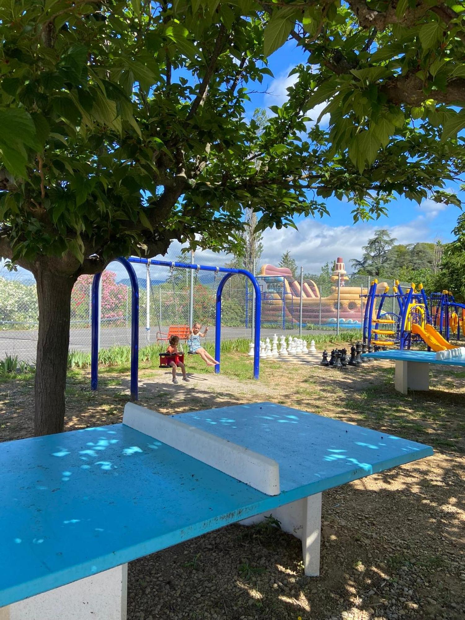 Camping Paradis Family Les Rives De L'Herault Gignac  Εξωτερικό φωτογραφία