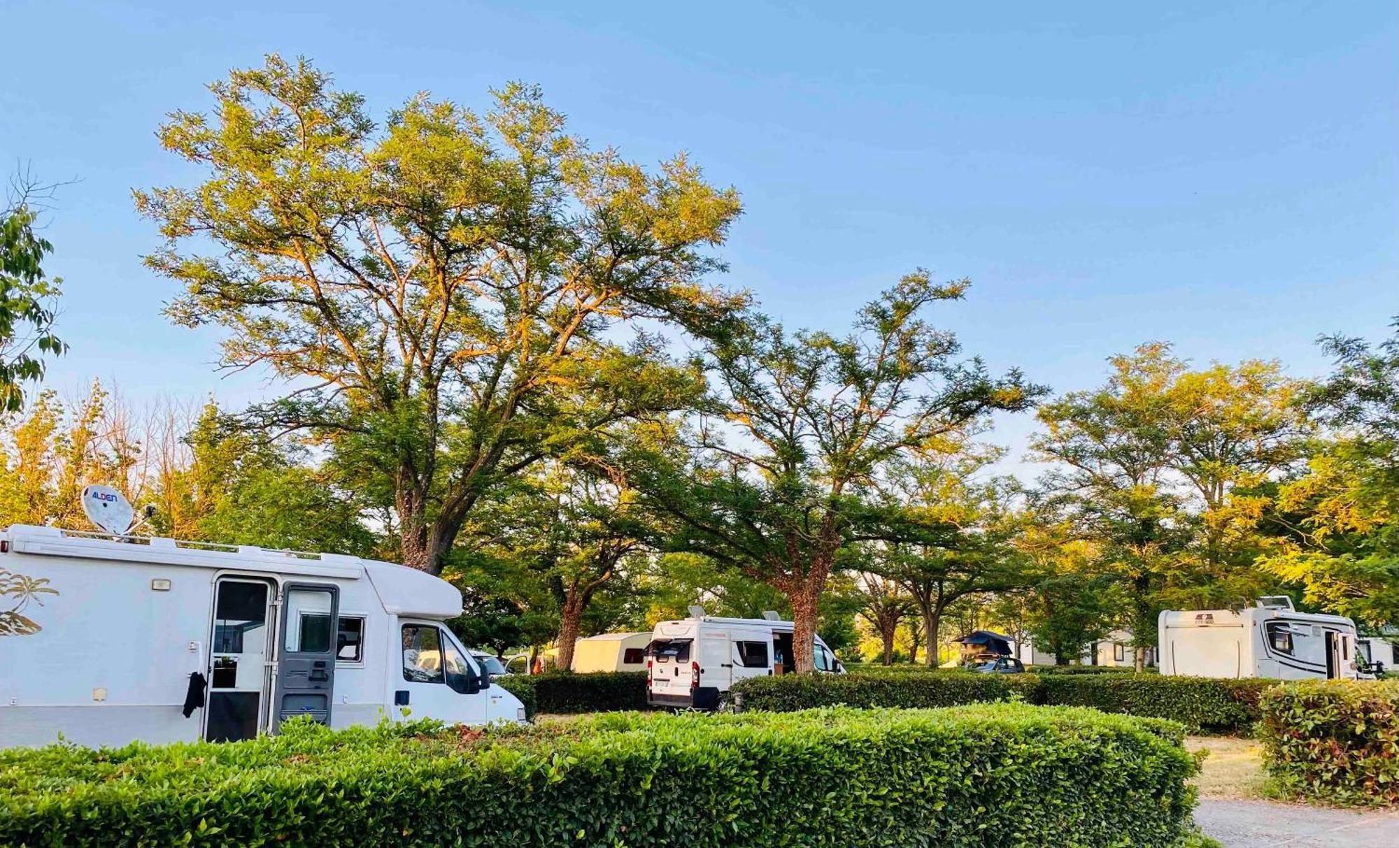 Camping Paradis Family Les Rives De L'Herault Gignac  Εξωτερικό φωτογραφία